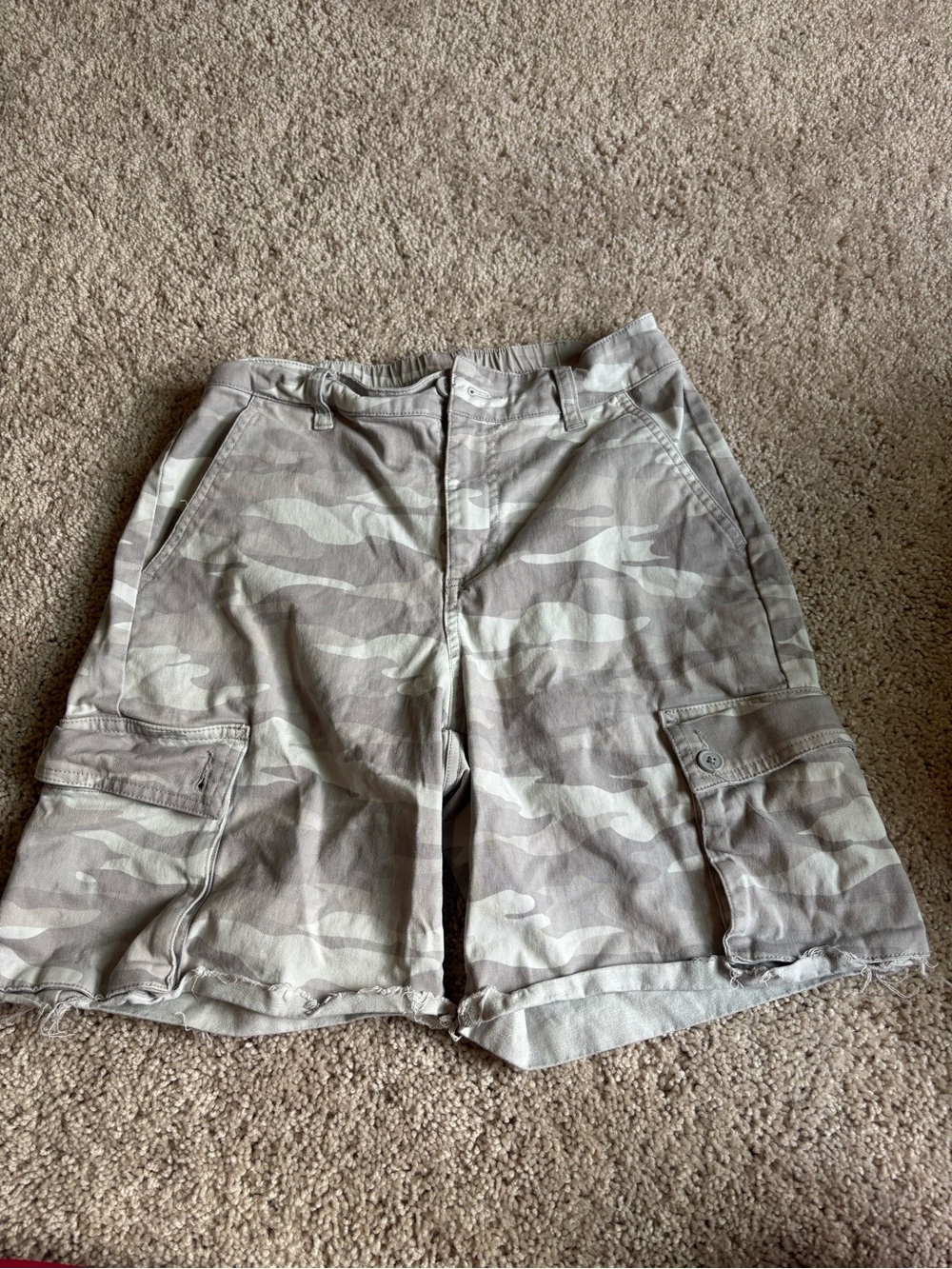 Wild Fable Grey Camo Cargo Shorts Raw Hem Y2K Streetwear XS